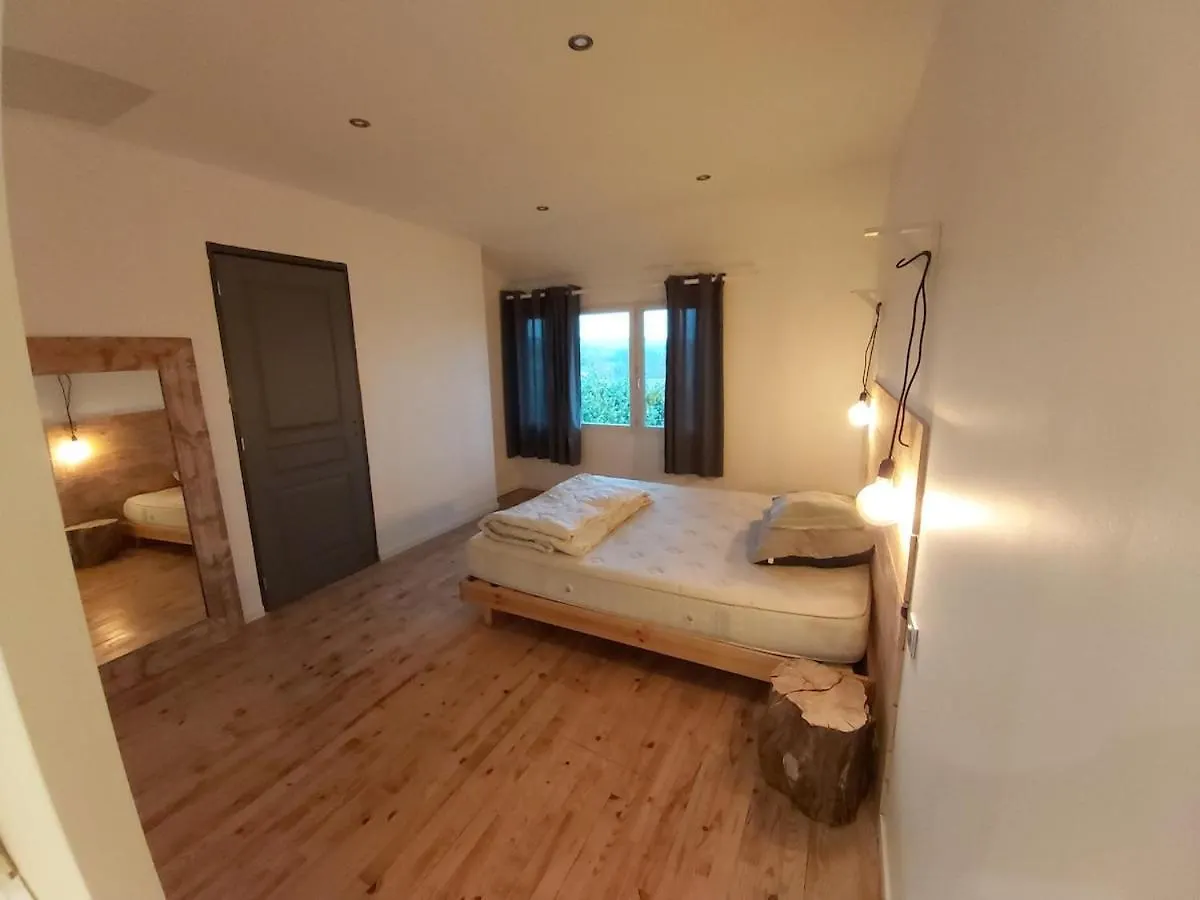 Beautiful Renovated Farmhouse Of 250M With 3400M Of Garden Saint-Savin  0*, Saint-Savin (Isere) France